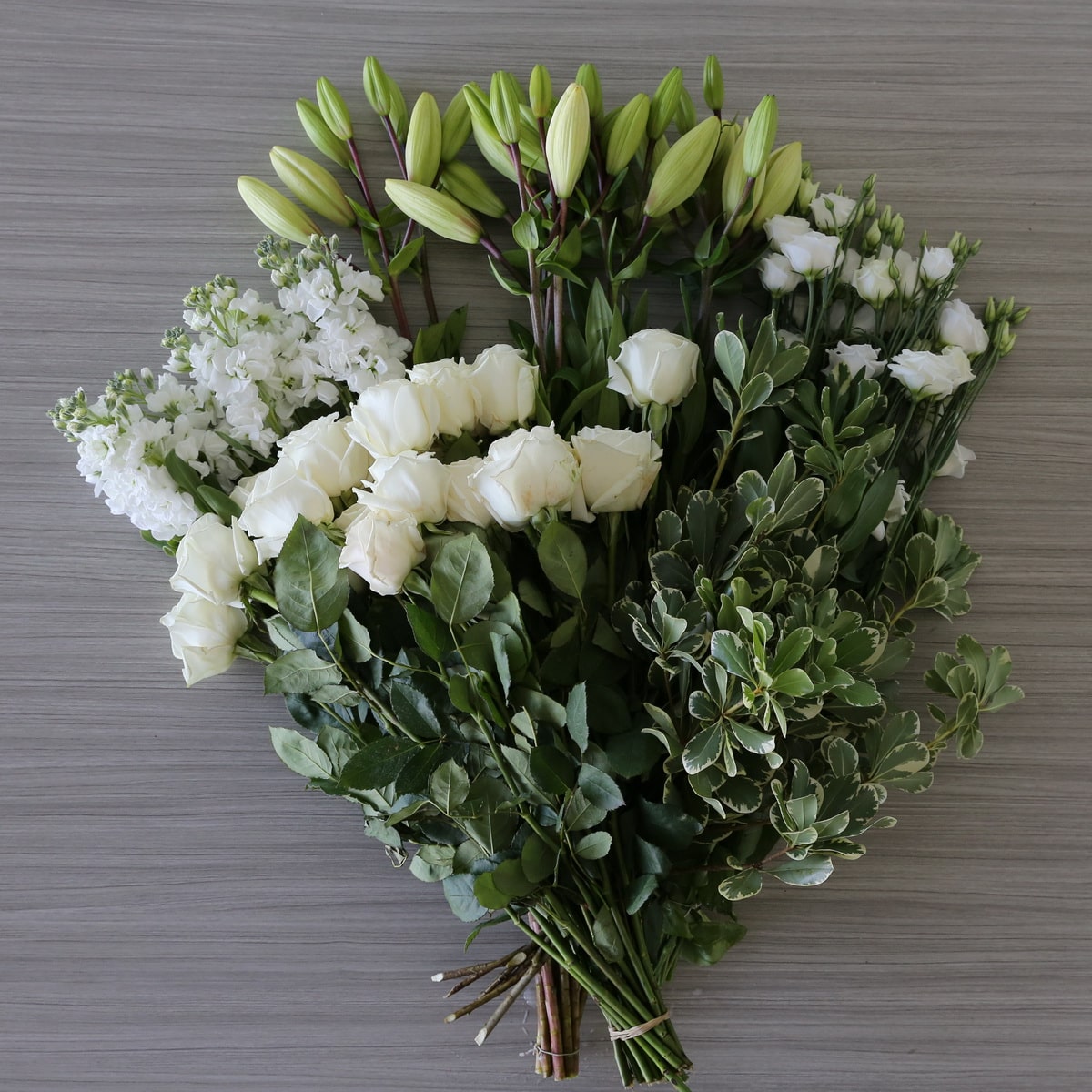 Bulk Bundle 5 bunches White flowers