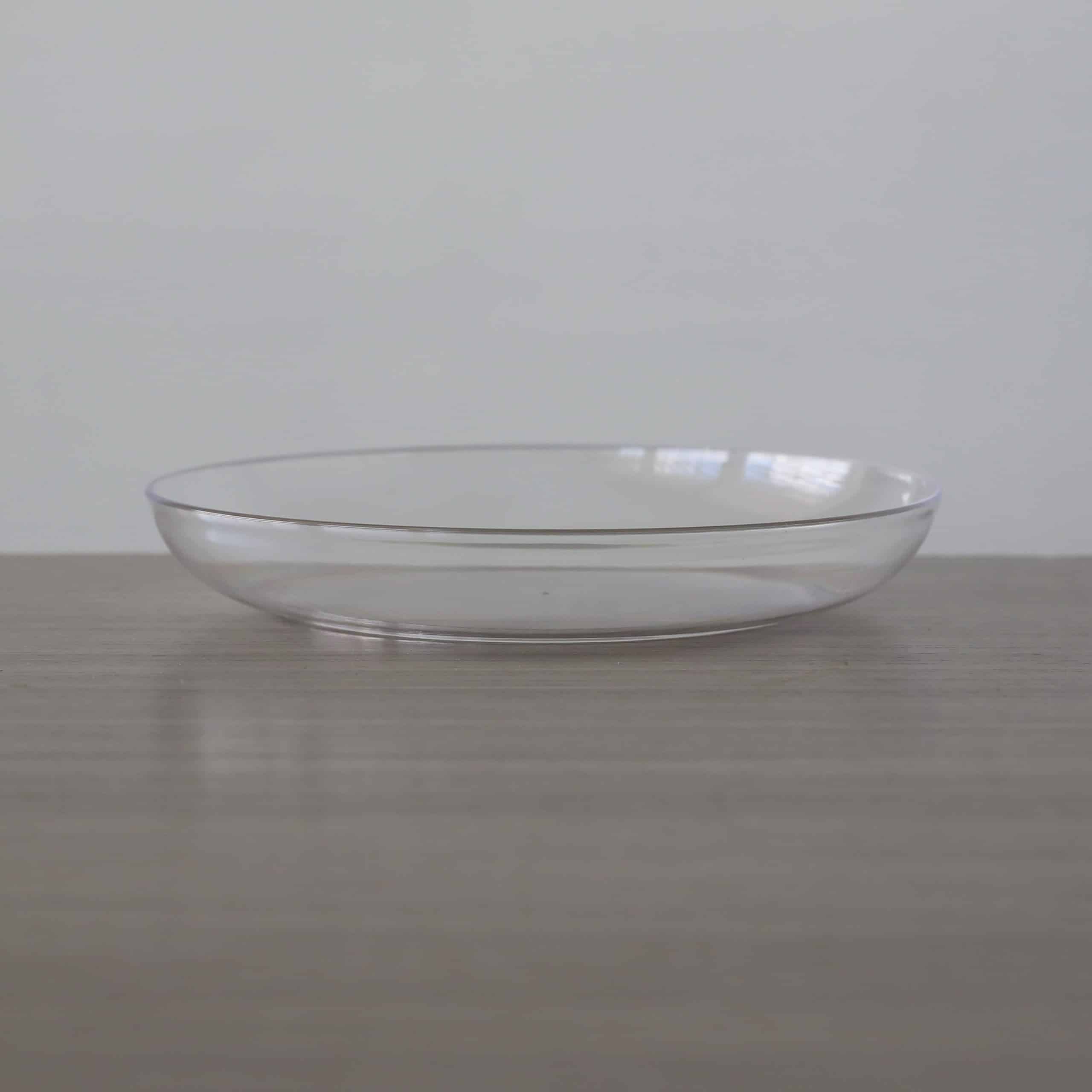 Round clear dish medium