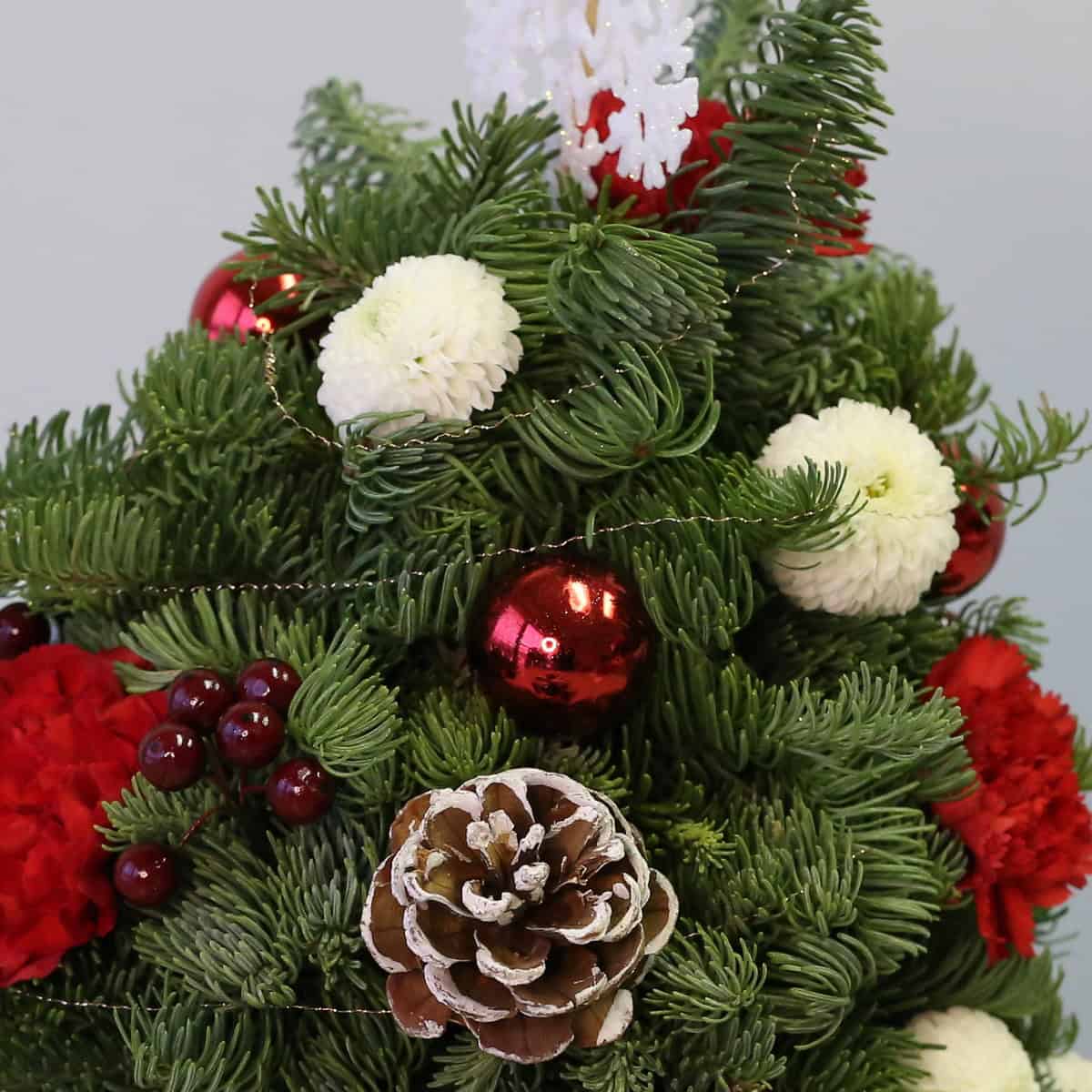 Oh Christmas Tree Holiday arrangement