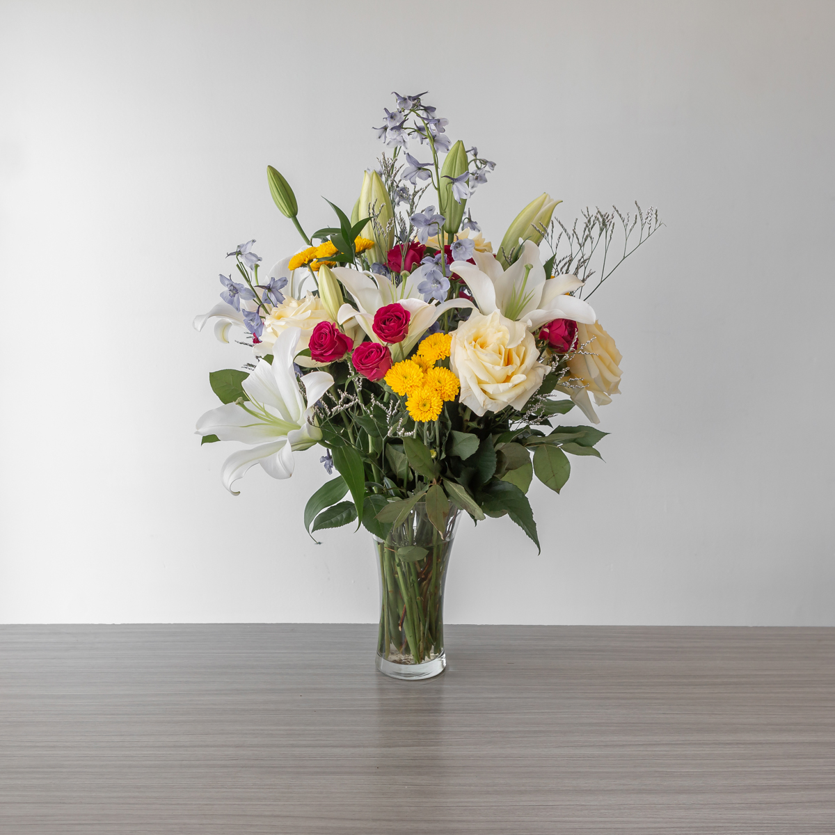 New Day Daws Arrangement Deluxe LeBouquet mtl